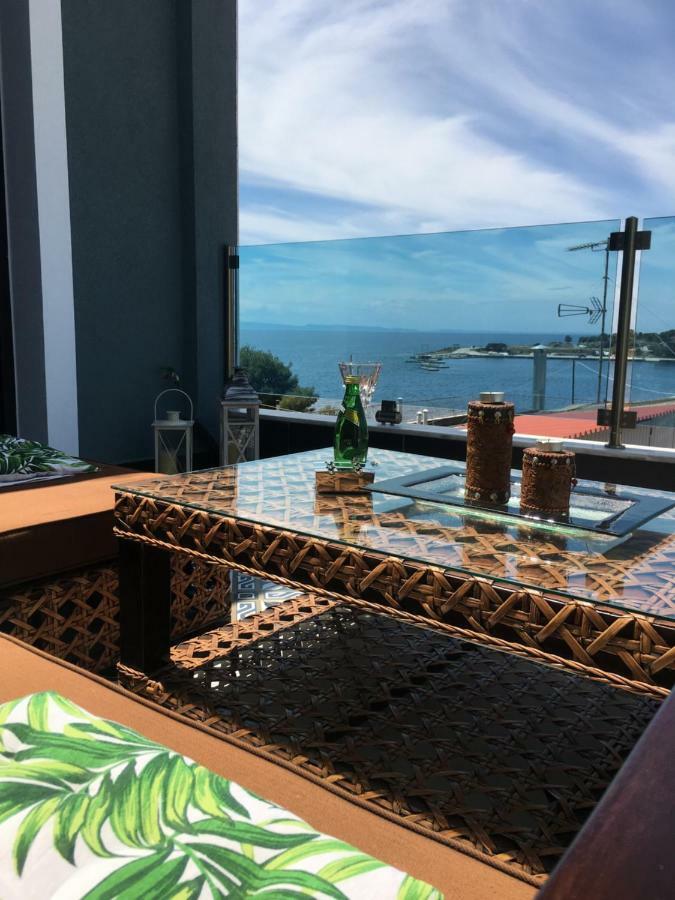 Pela Veranda Exquisite Suites Néosz Marmarász Kültér fotó